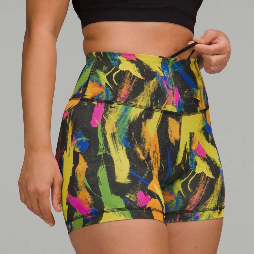 Lululemon Wunder Train Contour Fit High-Rise Short Sz 6/4"